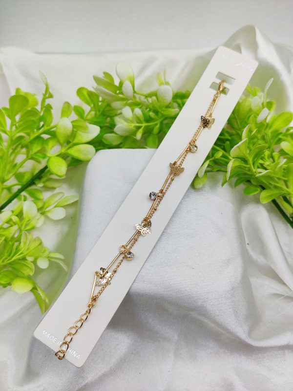 Imported Elegant Adjustable Charm Bracelet – Imported Elegance | Best Quality Artificial Bracelet For Girls & Women | For Every Occasion – Random Design